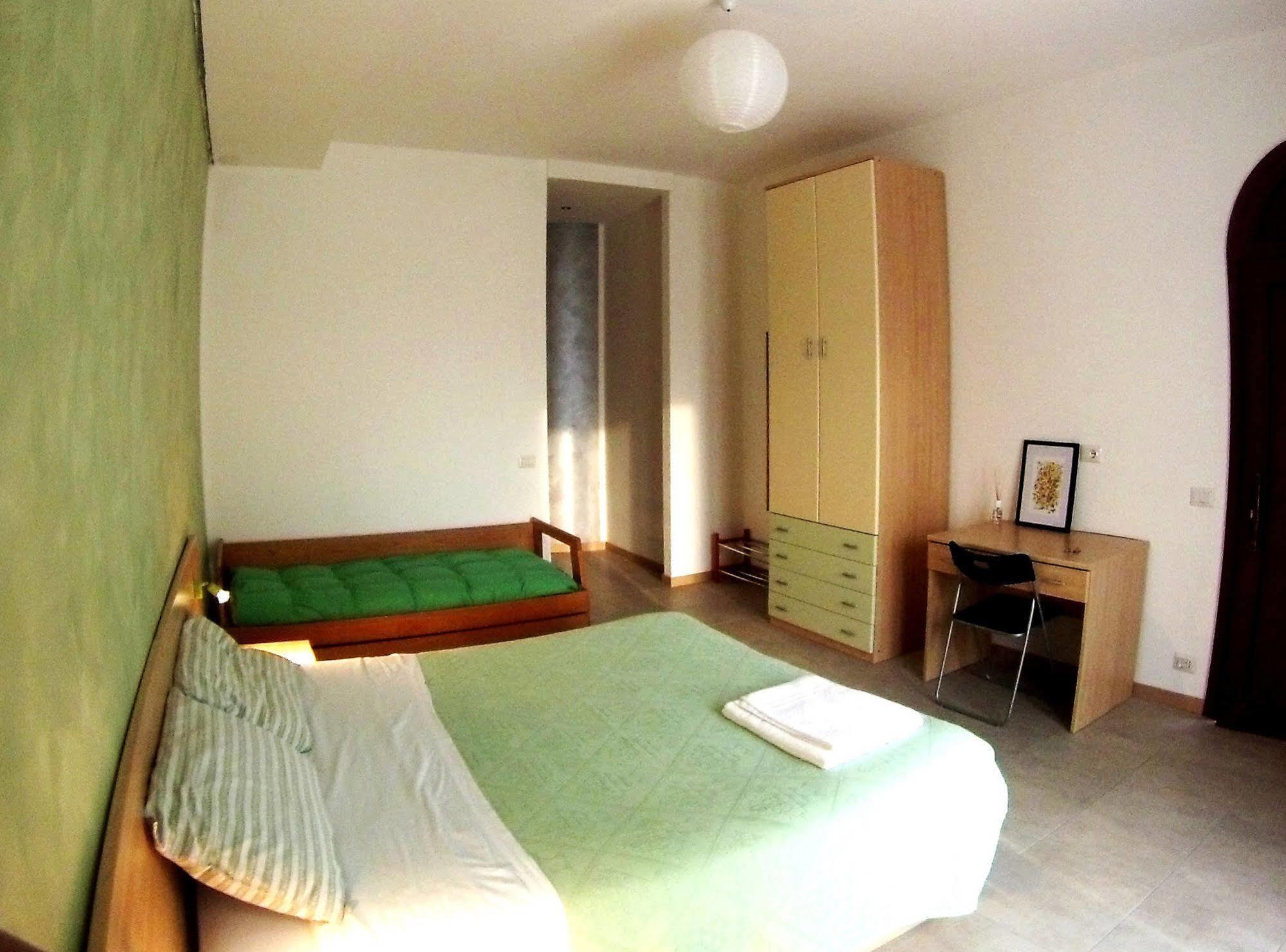 B&B Villa Monterosa Con Piscina Castronno Екстериор снимка