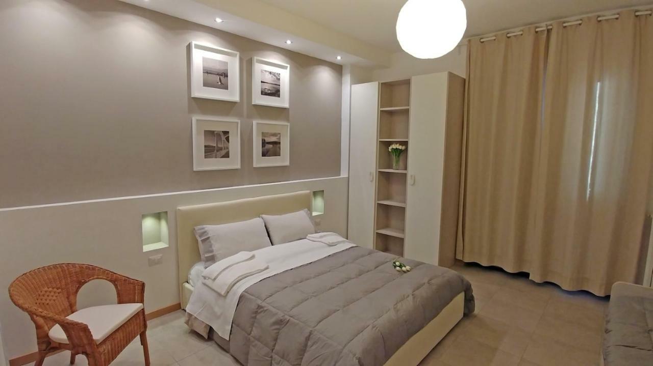 B&B Villa Monterosa Con Piscina Castronno Екстериор снимка