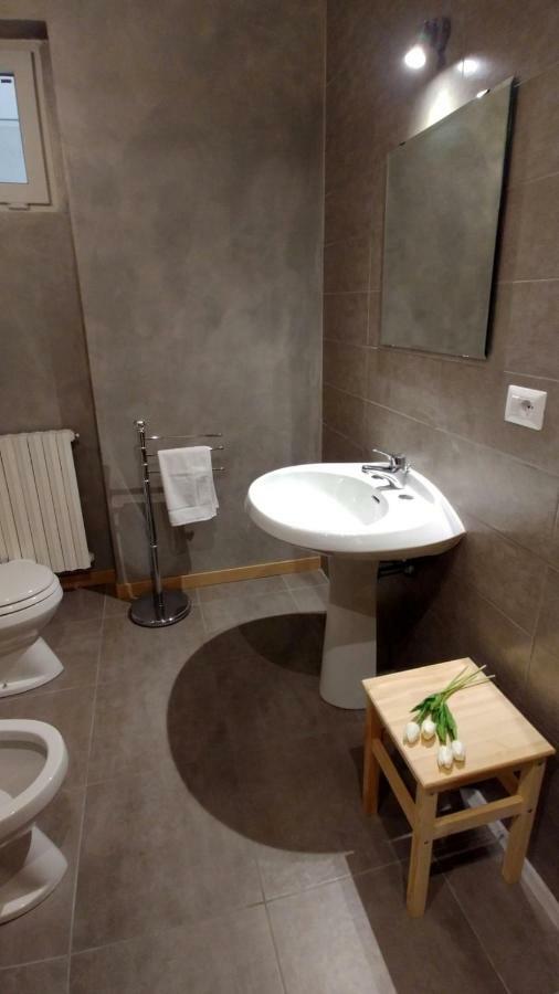 B&B Villa Monterosa Con Piscina Castronno Екстериор снимка